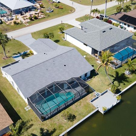 Luxury Waterfront Haven In Cape Coral - Dog-Friendly Escape With Private Pool Villa Exterior photo